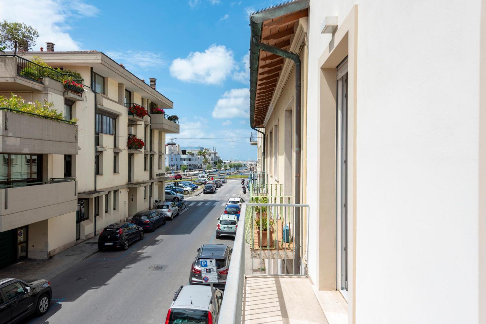 La Suite 2 Ondina Viareggio 200M From Sea - Happy Rentals Dış mekan fotoğraf