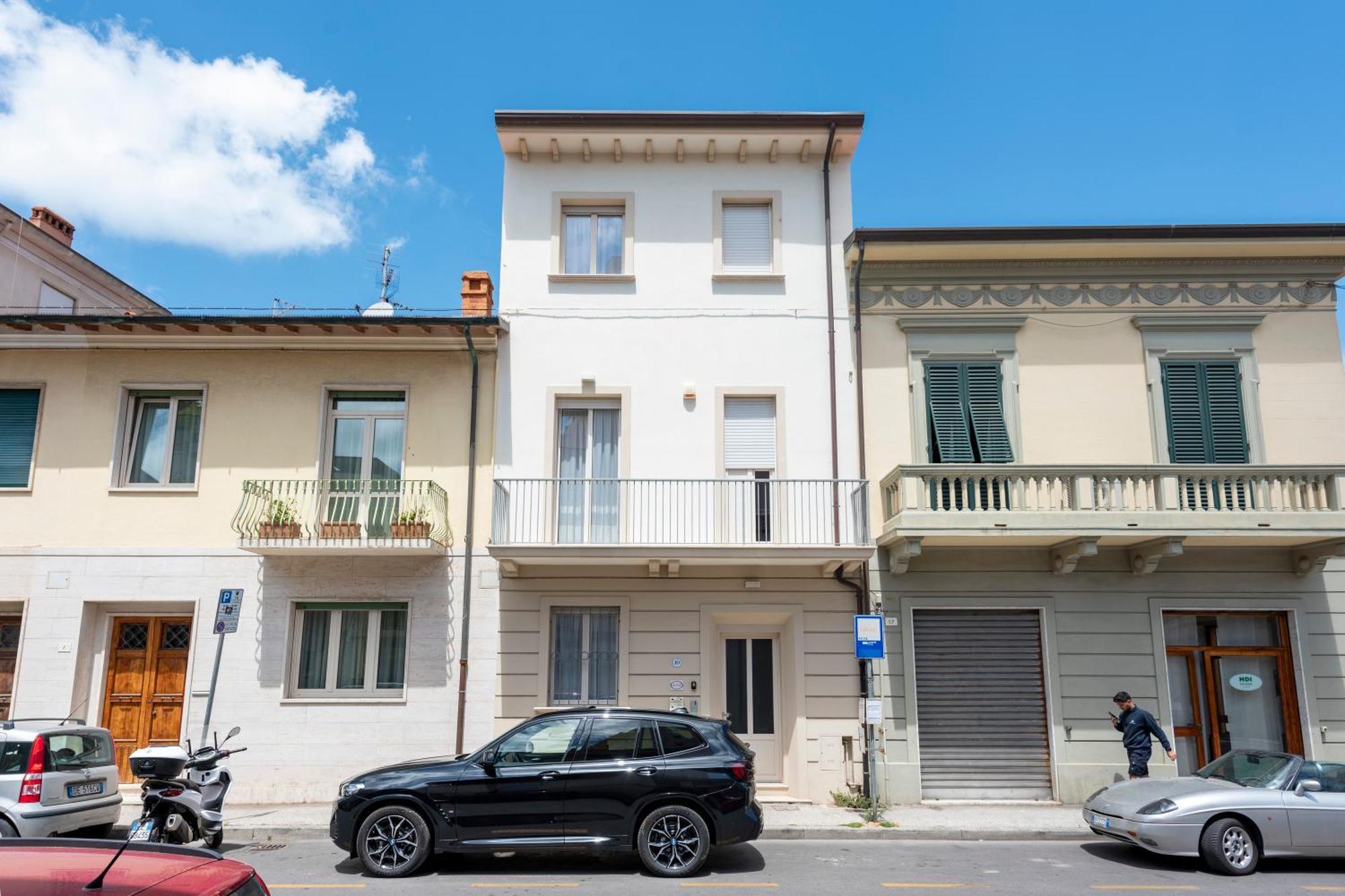 La Suite 2 Ondina Viareggio 200M From Sea - Happy Rentals Dış mekan fotoğraf