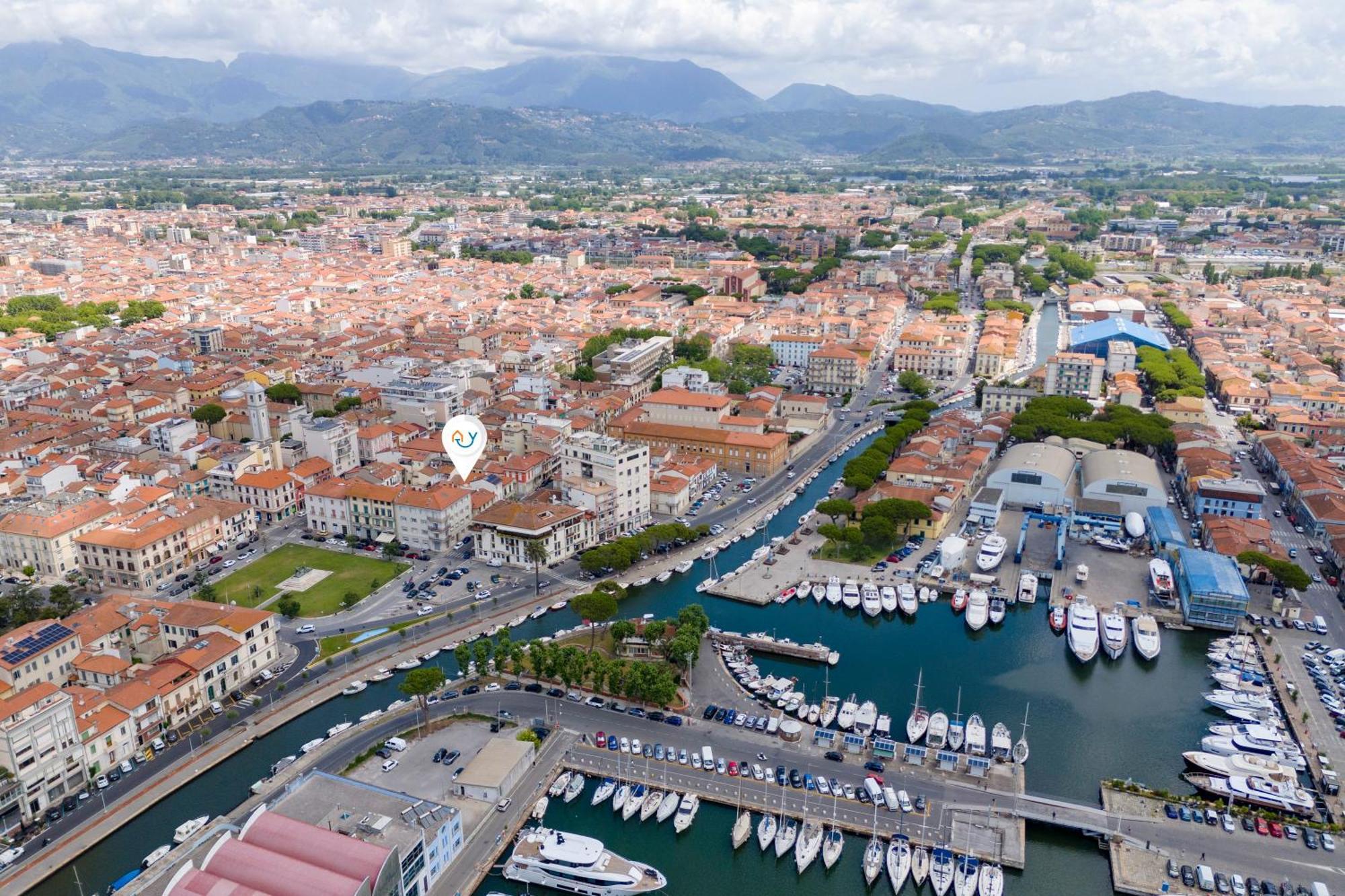 La Suite 2 Ondina Viareggio 200M From Sea - Happy Rentals Dış mekan fotoğraf
